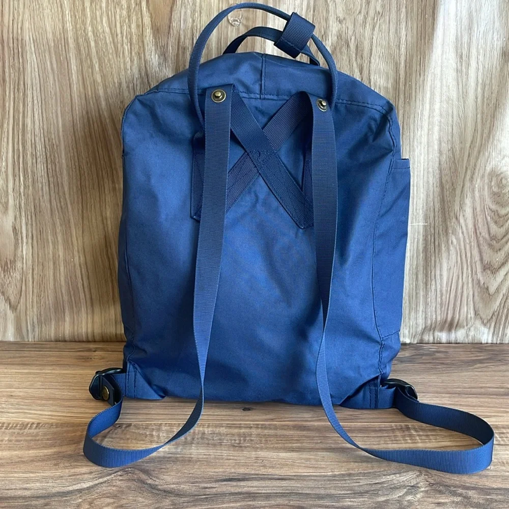 Pre-owned Fjallraven Kanken Classic Backpack Navy Blue School Bag Everyday Pack